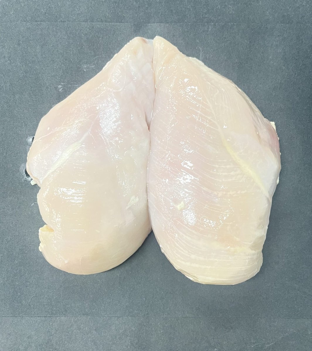 HALAL CHICKEN BREAST BONELESS SKINLESS