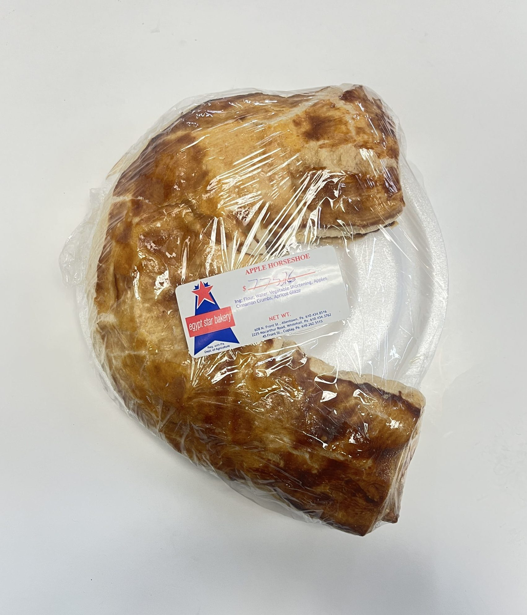APPLE HORSESHOE PIE