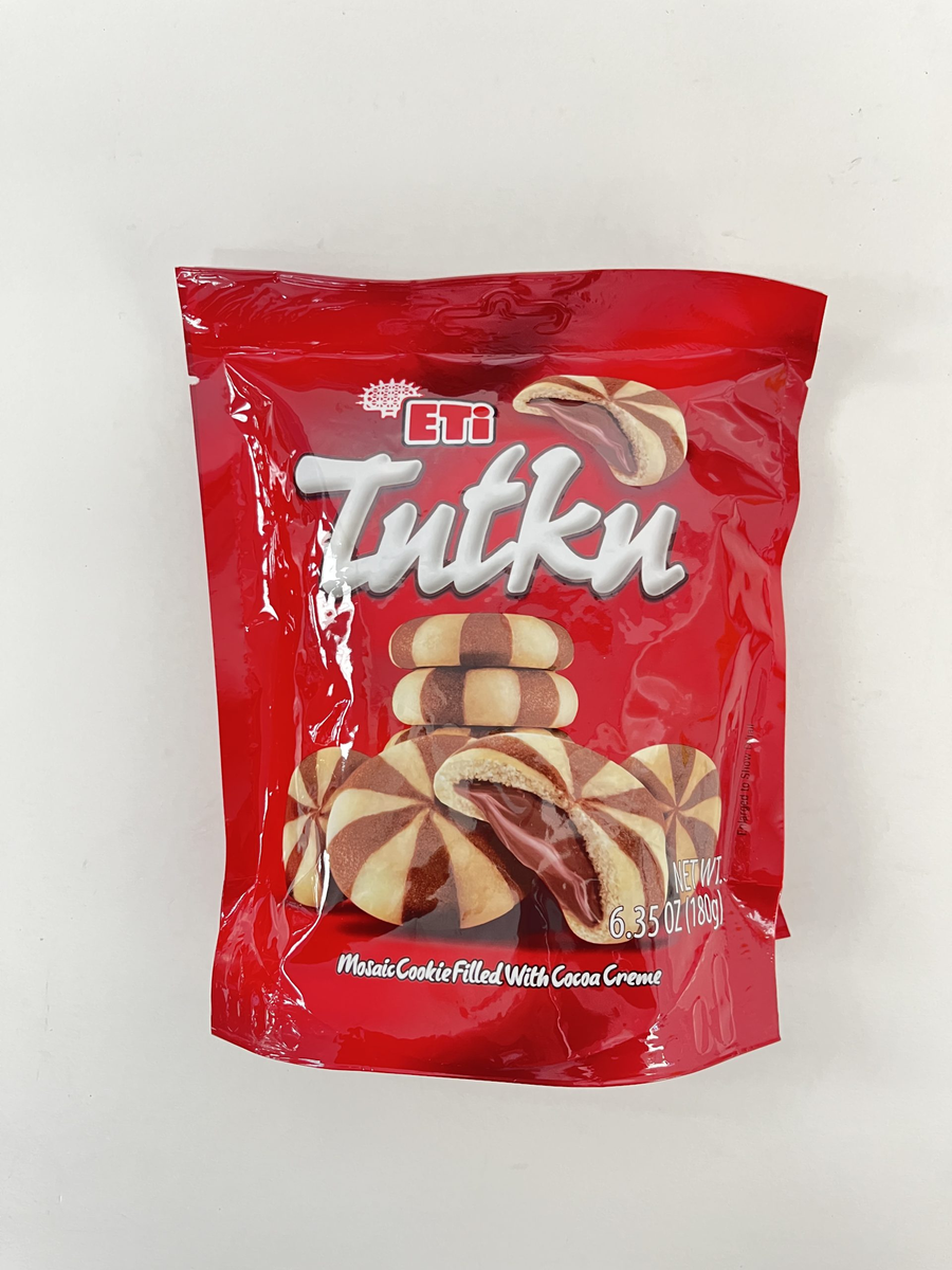 BISCUIT WITH COCOA CREAM FILLING